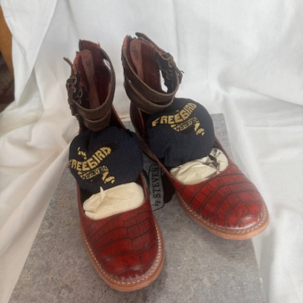 Freebird Maribal - Red Croco, size 7